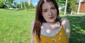 Играть в девочек нравится обнимать слишком страстные